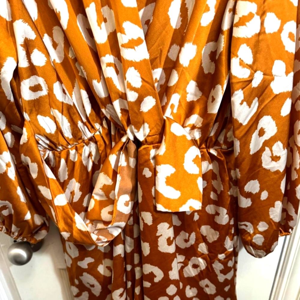 Entro Orange and White Patterned Skort